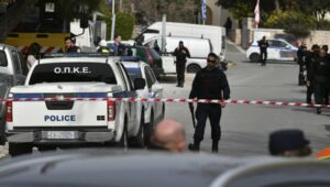 HOROR U GRČKOJ KAKAV SE NE PAMTI: Muškarac osumnjičen da je motornom testerom odrubio ocu glavu i ruke
