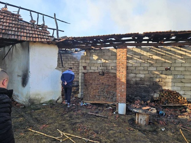 НОВИ ПРИТИСЦИ НА КОСМЕТУ: Пожар на српском домаћинству у селу Одановце