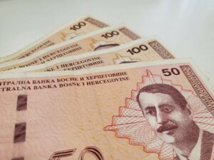 ХАПШЕЊЕ У ЛАКТАШИМА: Лопов украо новчаник са 2.600 КМ