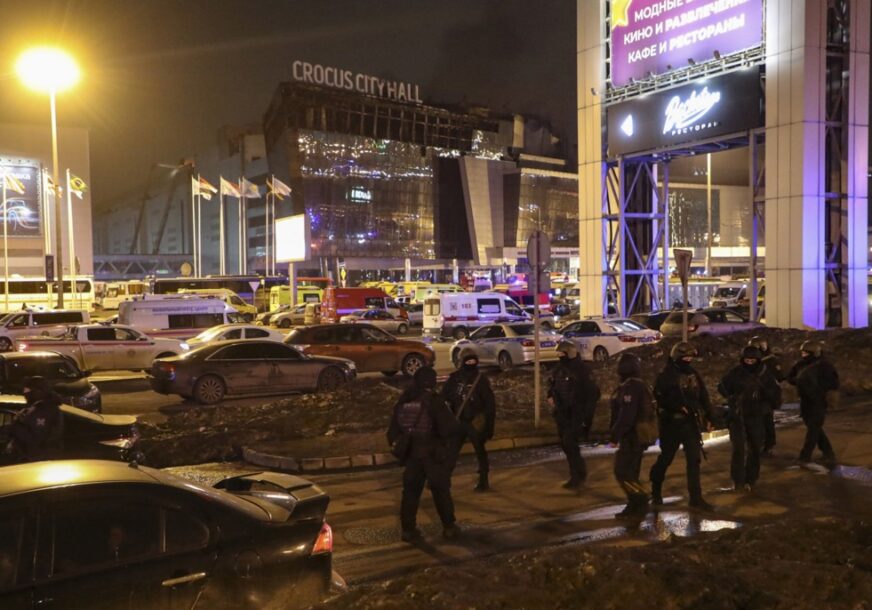 НОВА ХАПШЕЊА ОСУМЊИЧЕНИХ ЗА ТЕРОРИЗАМ: Приведена још тројица умијешаних у терористички напад у Москви