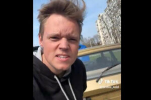 INCIDENT: Amerikanac otišao u Zagreb sa beogradskim tablicama, izgrebali mu auto (VIDEO)