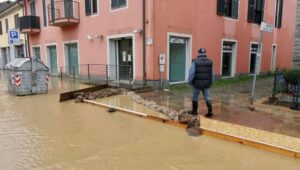 HAOS U ITALIJI: Snažno nevrijeme uzrokovalo lavine, klizišta i poplave (FOTO)