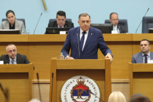 SRPSKA NEĆE PRIMJENJIVATI REZOLUCIJU O SREBRENICI: Dodik poručuje da Lagumdžija ne može da bude ambasador BiH