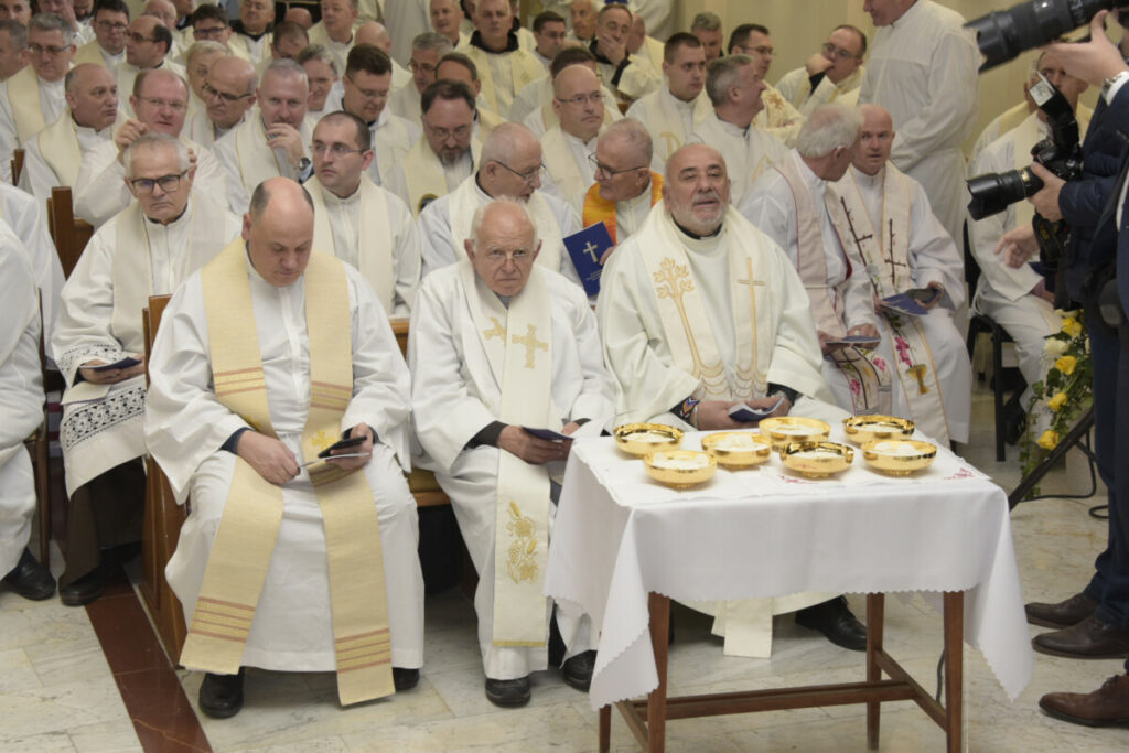 „GOSPODIN TE ŠALJE DA RADOSNU VIJEST DONOSIŠ UBOGIMA“ Zaređen novi banjalučki biskup mons. Željko Majić