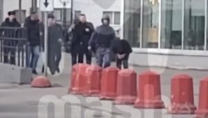 SNIMAK HAPŠENJA IZ PETERBURGA: Rusija ponovo bila na nogama – Zbog bombe evakuisan tržni centar (VIDEO)