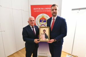 ODBOR ZA POMOĆ KiM: Pokrenuta humanitarna akcija preko Predstavništva Srpske u Beču za pomoć deci na KiM
