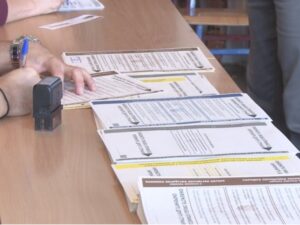 ЦИК У ПРОБЛЕМУ: Нико не жели да штампа гласачке листиће