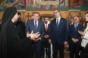 LIDERI U SRPSKOJ SVETINJI: Dodik i Vučić posjetili manastir Žitomislić (FOTO)