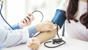 MIJENJA SE SA GODINAMA: Koliki je normalan krvni pritisak?