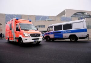 NESREĆA U NJEMAČKOJ: Prevrnuo se autobus pun djece, povrijeđeno najmanje 27 maloljetnika