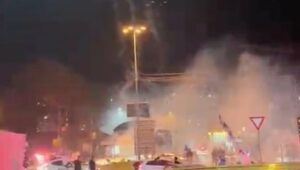 SANDŽAK REPUBLIKA, UZ TURSKE ZASTAVE I PSOVANJE SRBA: Novopazarski ekstremisti u bajramskoj noći zastrašivali komšije (FOTO/VIDEO)