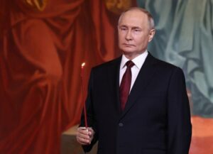 „ДУХОВНИ ПАСТИРИ СУ УВИЈЕК БИЛИ УЗ НАРОД“ Путин честитао Васкрс православним хришћанима
