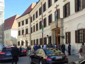 ДОДИК У БУДИМПЕШТИ: У току састанак са Орбаном