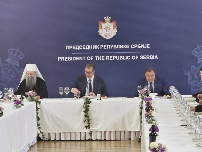 VUČIĆ: Rezolucija o Srebrenici otvara Pandorinu kutiju