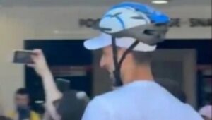 ŠTO JE SIGURNO, SIGURNO JE: Novak Đoković se pojavio sa kacigom na treningu u Rimu (VIDEO)