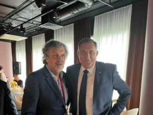 SUSRET U SANKT PETERBURGU: Sastali se Dodik i Kusturica