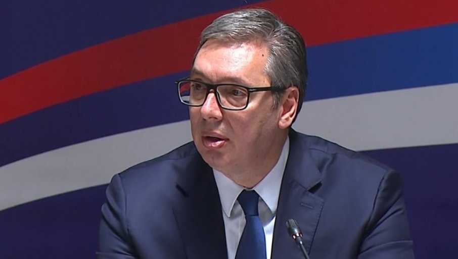 SRBIJA NIKADA SRPSKU NEĆE OSTAVITI NA CJEDILU: Vučić – Uvijek sam se osjećao kao prekodrinski Srbin, niko ne smije nešto ružno da kaže o RS