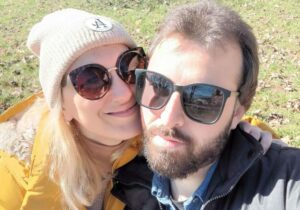 ISTRAŽIOCE ŠOKIRAO PRIZOR U STANU: Sarajlija (36) izmasakrirao suprugu (38), pa danima pisao ljubavne statuse na društvenim mrežama