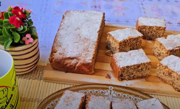 JEFTIN A UKUSAN: Najljepši kolači bez brašna sa jabukama i grizom