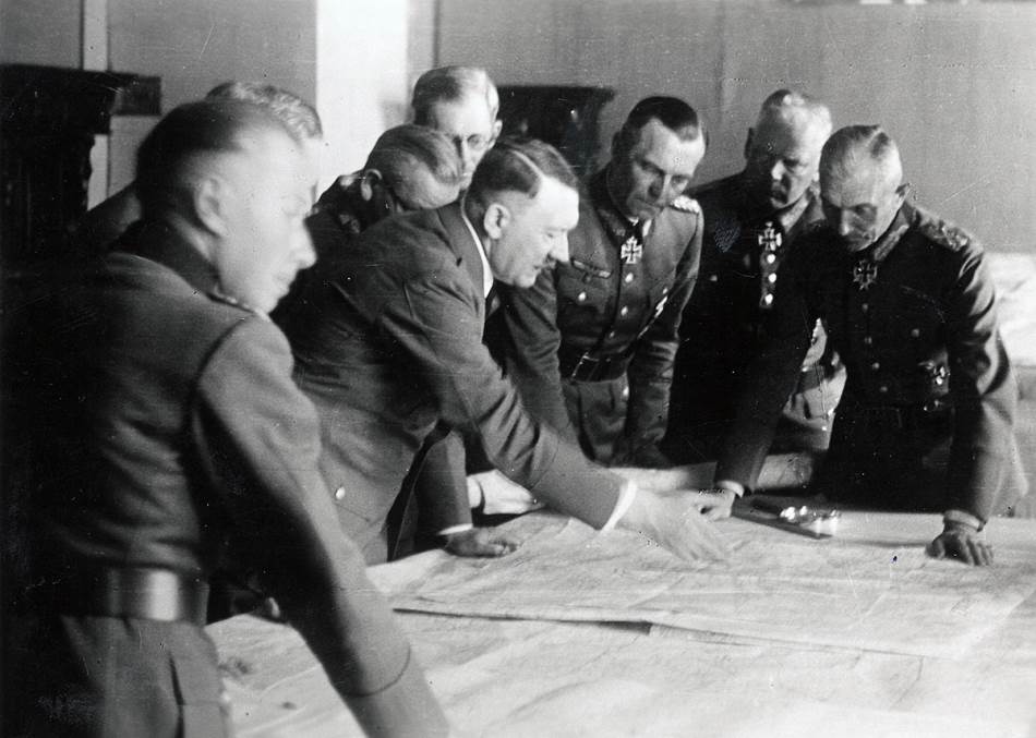 NACISTIČKI OFICIR POSTAO NATOVAC: Hitlerov general došao na čelnu funkciju Alijanse, za smrt miliona ljudi nije odgovarao