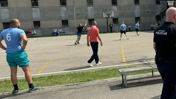 TURNIR ZA OSUĐENIKE U KPZ ZENICA: Zatvorenici se takmičili u malom fudbalu, šahu i stonom tenisu (FOTO)