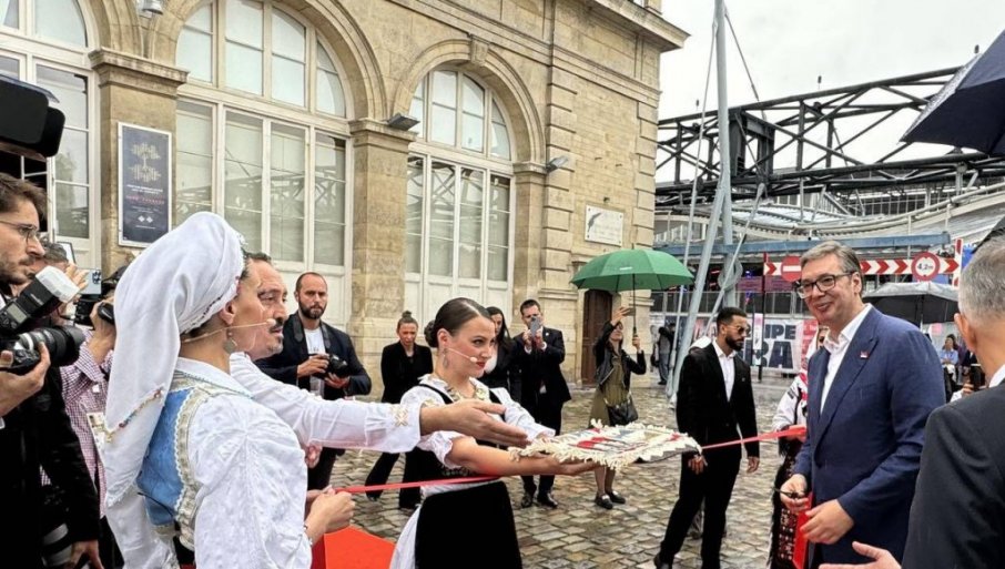 SVEČANO OTVORENA „SRPSKA KUĆA“ U PARIZU: Na ceremoniji Dodik i Vučić – U srcu paviljona drvo koje su posadili naši preci (FOTO/VIDEO)
