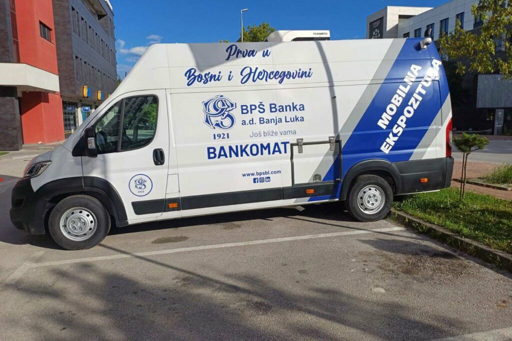 BANKA NA TOČKOVIMA STIŽE U MALE OPŠTINE: Značajna olakšica za stanovnike Kalinovika, Berkovića, Drinića…