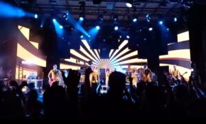 МОМЦИ ИЗ „ДУБИОЗА КОЛЕКТИВА“ ПОКИДАЛИ У ПРИЈЕДОРУ: Публика на ногама (ВИДЕО)