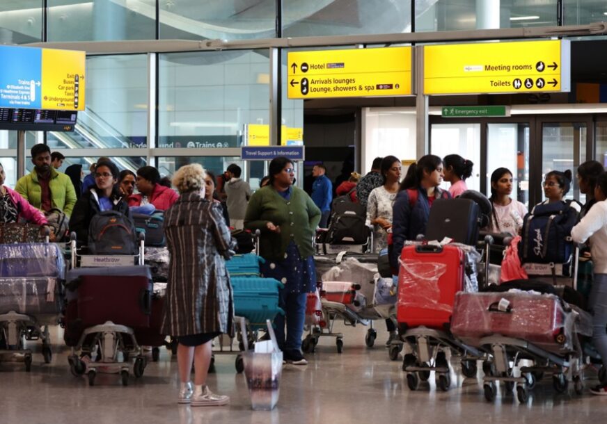 DRAMA U LONDONU ZBOG SUMNJIVOG PAKETA: U toku evakuacija najvećeg aerodroma u Evropi