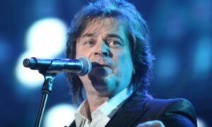 ALEN ISLAMOVIĆ PROIZVODI LJEŠNIKE: Poznati pjevač se bacio u poljoprivredu