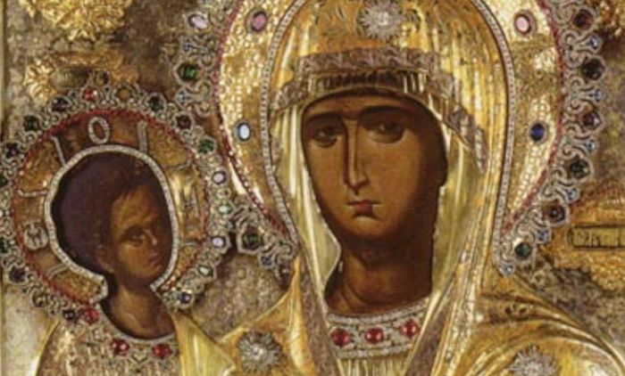 DANAS JE PRAZNIK POLAGANJA RIZE PRESVETE BOGORODICE: Jednu stvar obavezno treba da uradite pred spavanje