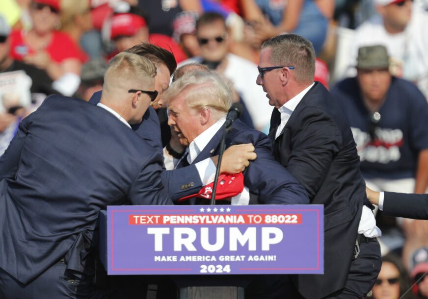 ВЈЕТРОВИ ПРОМЈЕНА СУ СТИГЛИ: Огласила се Меланија Трамп