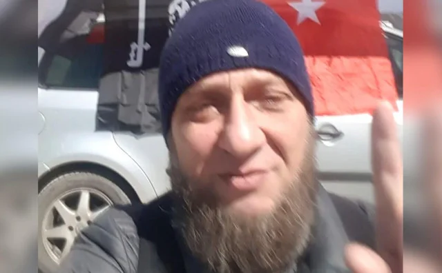 NOŽEM PRIJETIO DA ĆE UBIJATI „NEVJERNIKE“: Edin Podgora optužen za terorizam