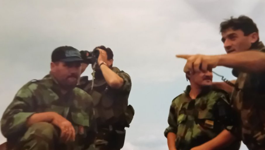 AKO „FAGOT“ NE UBIJE BAR 30 NIJE ISPLATIV: General Jelesije Radivojević, unuk junaka istog imena, o bitkama na Kosovu u ljeto 1998.