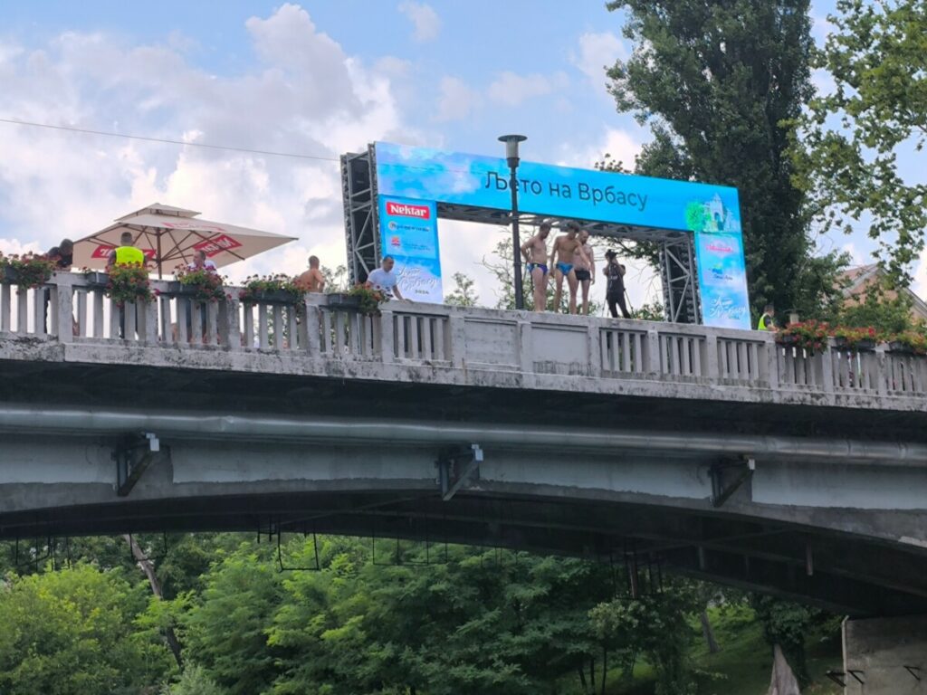 POČELO TRADICIONALNO „LJETO NA VRBASU“: Najbolju „lastu“ skočio Igor Arsenić (FOTO/VIDEO)