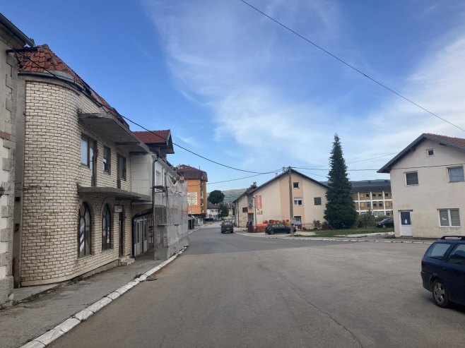 ZABORAVLJENI POVRATNCI U GLAMOČU: Ukinuta jedina autobuska linija sa Banjalukom