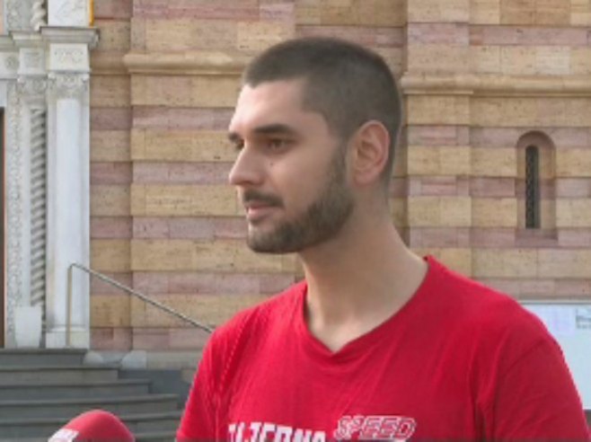 HUMAN PODVIG: Dositej Petković pješači 450 kilometara kako bi prikupio sredstva za liječenje Sergeja Stupara, a evo kako vi možete da pomognete(VIDIO)