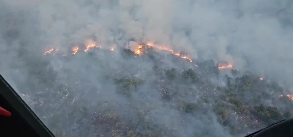 OGLASILI SE IZ CIVILNE ZAŠTITE SRPSKE: Jedan ili dva helikoptera biće prebačeni na gašenje požara u Bileći