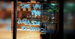 „SVE VAS JE MANJE, SJETIMO TI SE TATE JANKA“ Trivićeve pekare „protjerane“ iz Sarajeva, na jednoj osvanula jeziva poruka