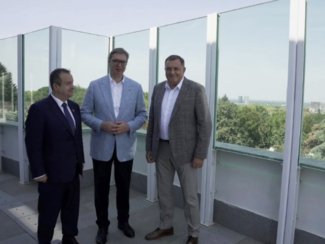 RAZGOVOR DODIKA, VUČIĆA I DAČIĆA: Važne teme na stolu