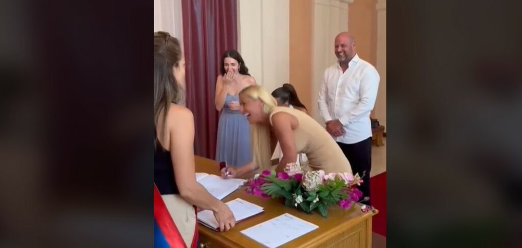 „SREĆNO KUMOVI, JA SAM VEĆ DALA“: Marijana kumovala na vjenčanju bivšeg muža (VIDEO)