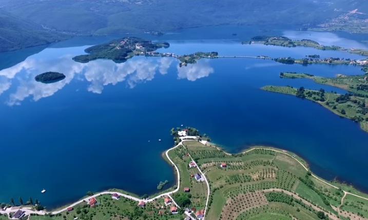 POZNAT IDENTITET STRADALIH NA RAMSKOM JEZERU: Tijelo djevojke (28) izvučeno iz vode, za momkom (32) se traga