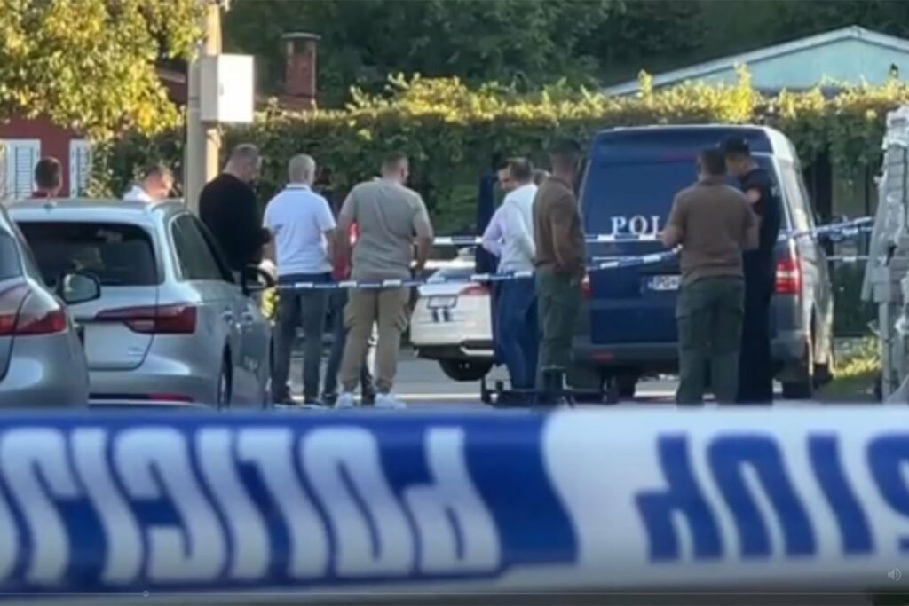 „ШКАЉАРАЦ УБИЈЕН ДОК ЈЕ РУЧАО“ Детаљи злочина на Цетињу