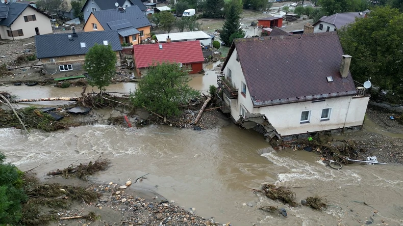 UŽAS U POLJSKOJ: Poplave uticale na život 57.000 ljudi