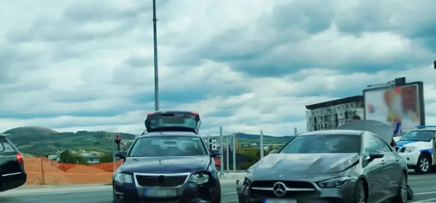 VOZAČI, OPREZNO I STRPLJIVO: Sudar kod Kramara u Banjaluci