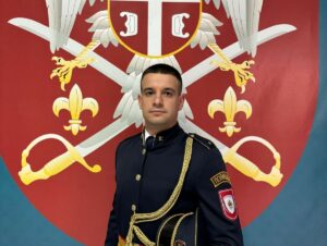 PRNJAVORČANIN PONOS REPUBLIKE SRPSKE: Dejan Pejašinović (25) jedan od najmlađih oficira u Vojsci Srbije (FOTO)
