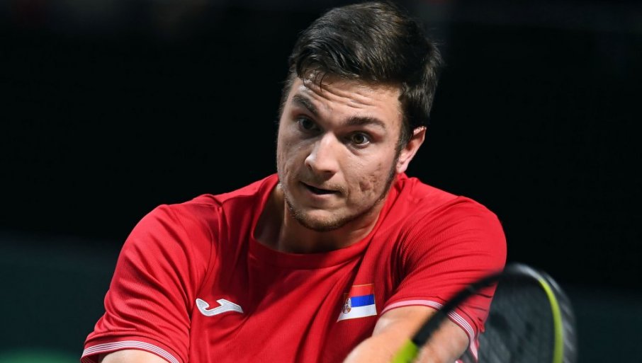SRBIJA POVELA PROTIV GRČKE: Kecmanović donio prvi poen u Dejvis kupu, na redu je Novak Đoković
