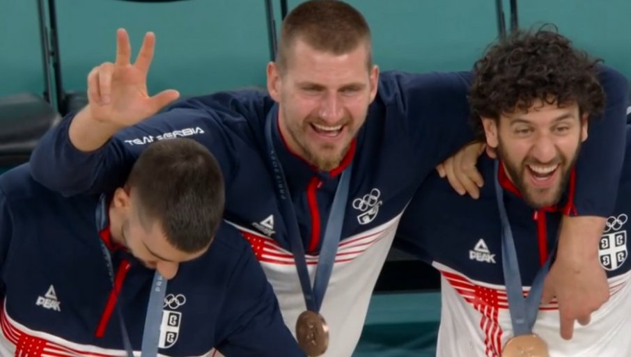 „SAVJETUJEM SVAKOM IGRAČU DA IGRA ZA NACIONALNI TIM“ Evo šta je Nikola Jokić rekao o igranju za Srbiju na OI