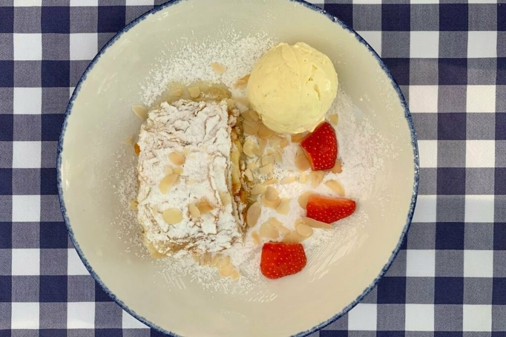 ŠTRUDLA SA KOKOSOM: Poslastica koju će svi obožavati (RECEPT)