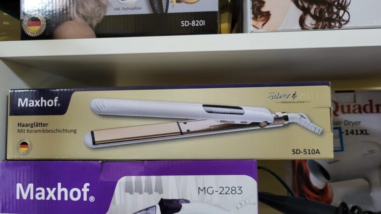 MOŽE DA IZAZOVE SRUJNI UDAR: Sa tržišta povučena opasna pegla za kosu